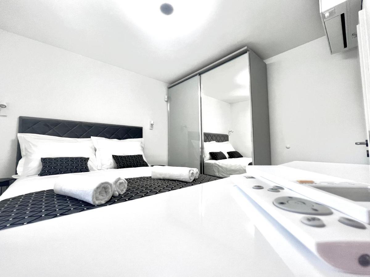 White Pearl Apartments - New Гребастика Экстерьер фото