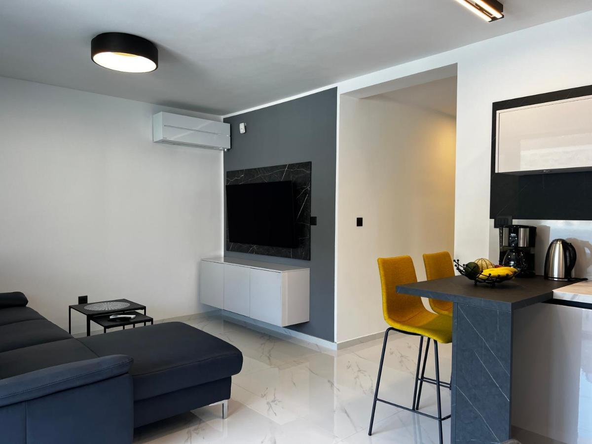 White Pearl Apartments - New Гребастика Экстерьер фото